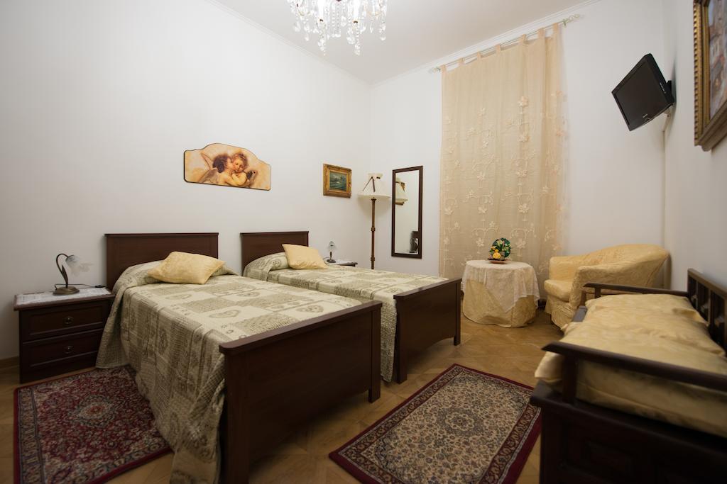 Antico Borgo Teresiano Bed & Breakfast Trieste Room photo